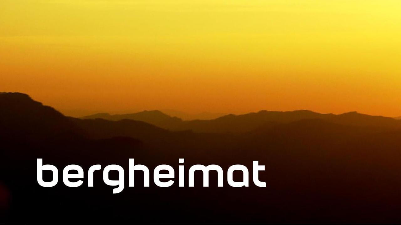 Diese Einfache Unterkunft- Bergheimat Ist Nur Fuer Backpacker- Rucksacktouristen Und Radfahrer - Huettenfeeling Im Backpackerhoues- Ganz Einfach - Ganz Unkompliziert - Ganz Relaxd Villa Linthal Dış mekan fotoğraf