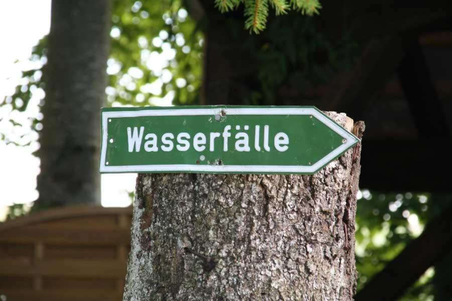 Diese Einfache Unterkunft- Bergheimat Ist Nur Fuer Backpacker- Rucksacktouristen Und Radfahrer - Huettenfeeling Im Backpackerhoues- Ganz Einfach - Ganz Unkompliziert - Ganz Relaxd Villa Linthal Dış mekan fotoğraf